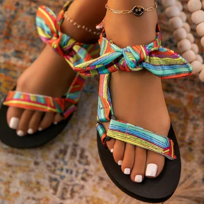여성을 위한 뜨거운 판매 여름 야외 해변 샌들 플랫 인과 신발